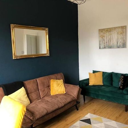 Lovely 2 Bedroom Apartment Close To City Centre Edimburgo Exterior foto